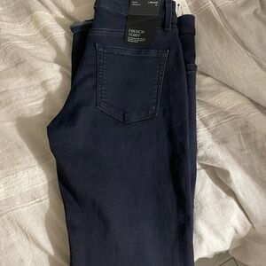 Straight fit J Brand Kane jeans never worn. I purchased the wrong size.